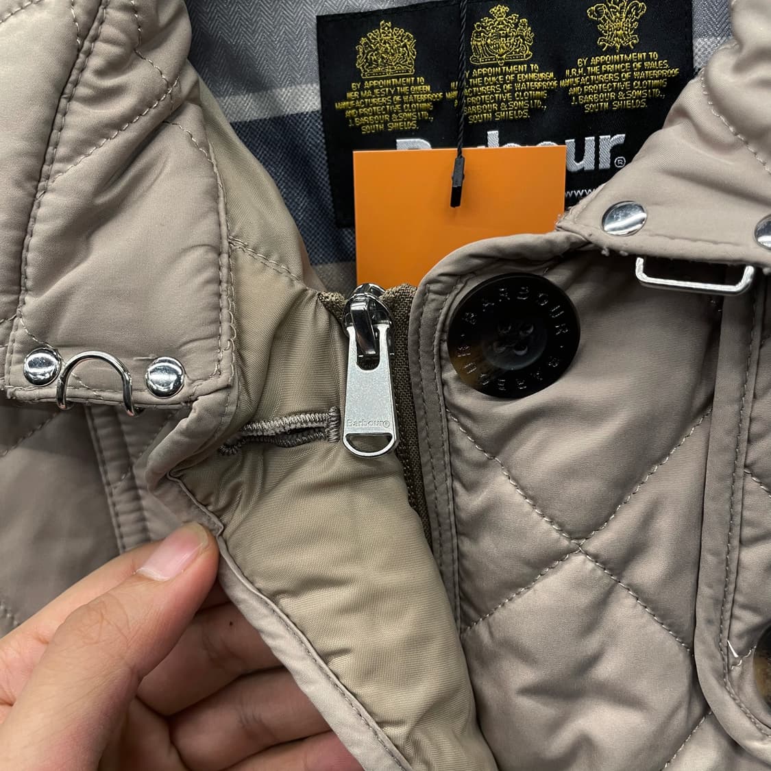 바버 TUMMEL 퀼트 버튼 투웨이 집업 자켓 인터네셔널 상품이미지4