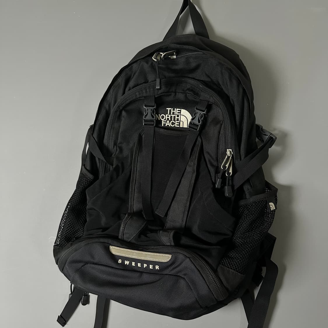노스페이스 스위퍼 SWEEPER 백팩 가방 블랙  [013106] 상품이미지2