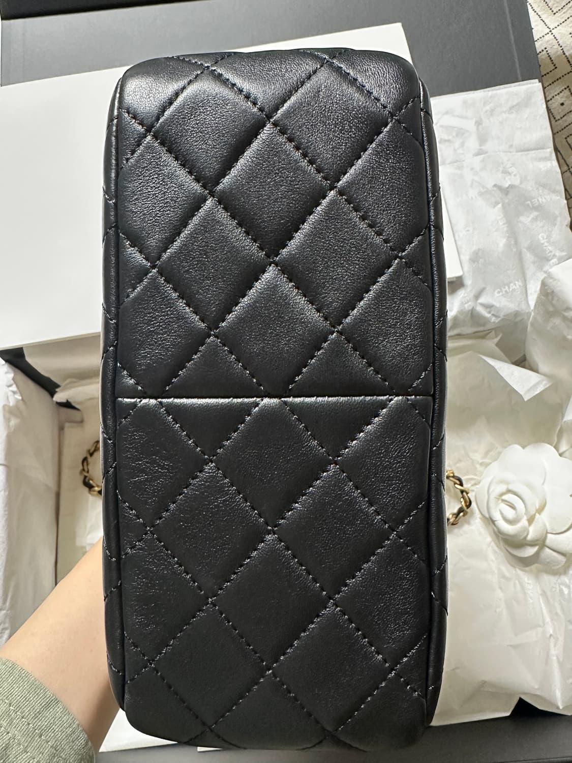 샤넬 시즌 골든볼 호보백 상품이미지8