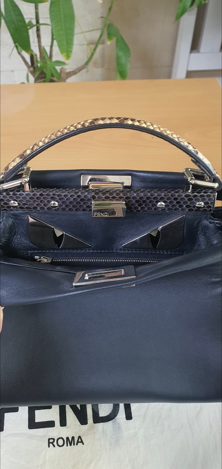 펜디 피카부 미니 몬스터 한정판 크로스백/숄더백 정품S급(감정서O) 상품이미지4