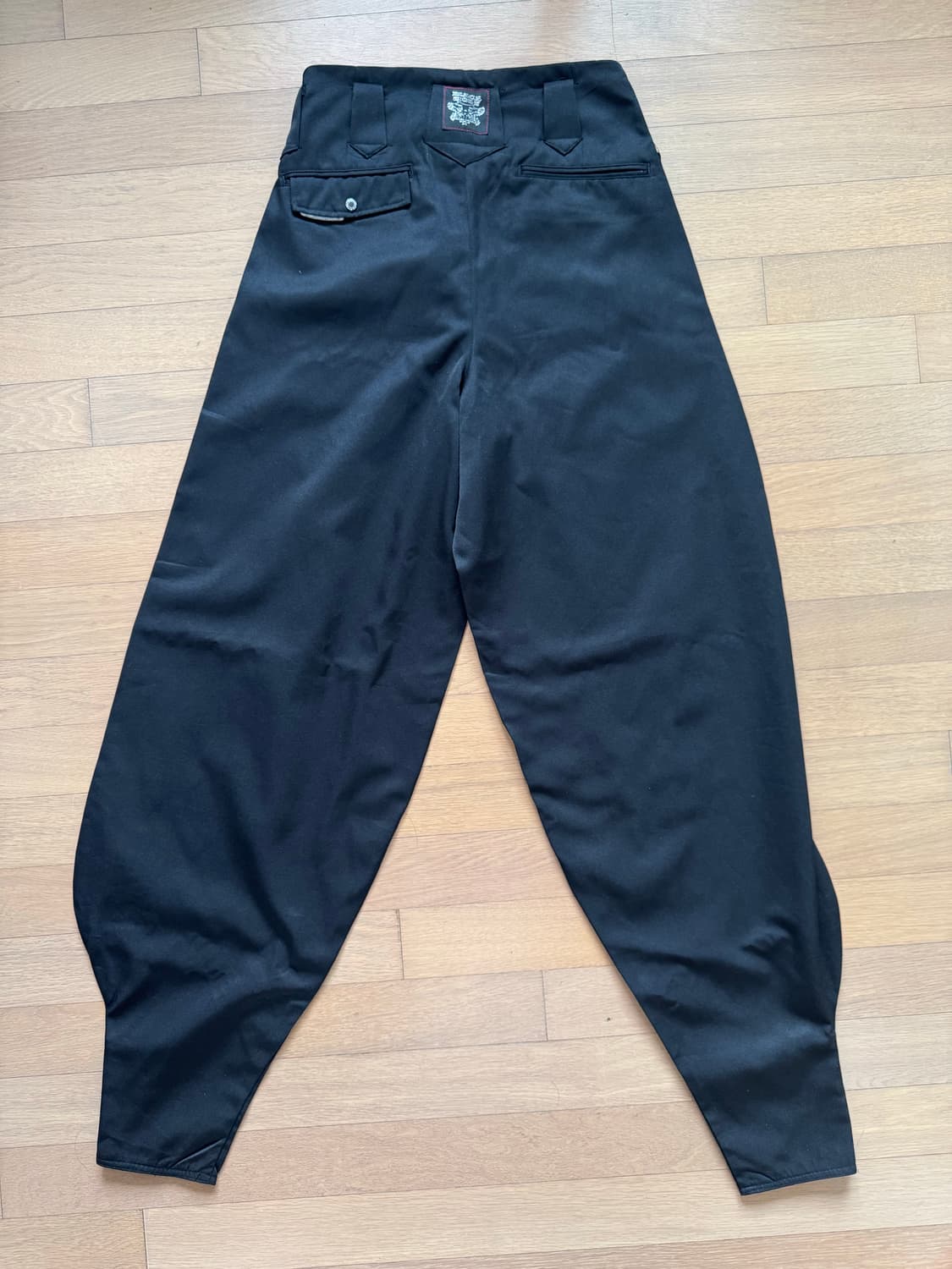black wolf pants 팝니다 상품이미지3