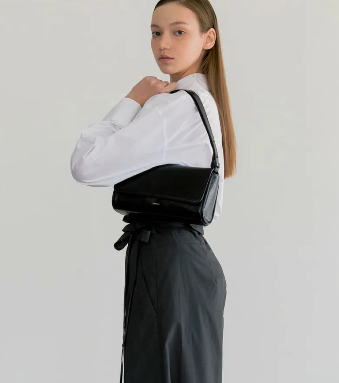 스탠드오일 버터백 블랙 상품이미지1