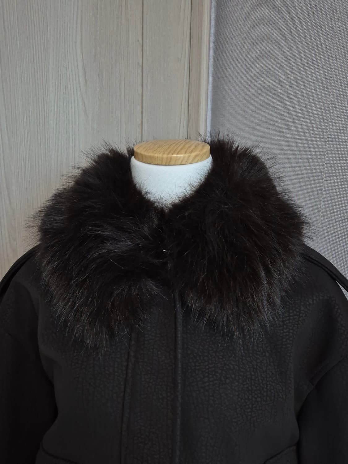 자라 페이크 스웨이드 탈부착 칼라 점퍼 브라운 상품이미지3