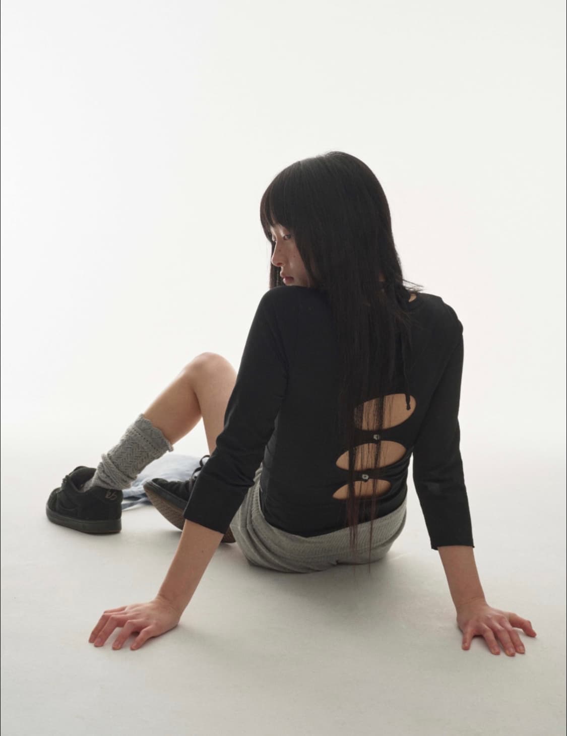 코이세이오 BACK CIRCLE CAPRI SLEEVES BLACK 상품이미지2