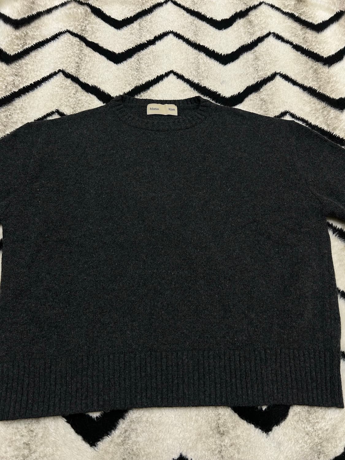 [Free]마뗑킴 라운드 오버핏 니트/그레이 상품이미지3