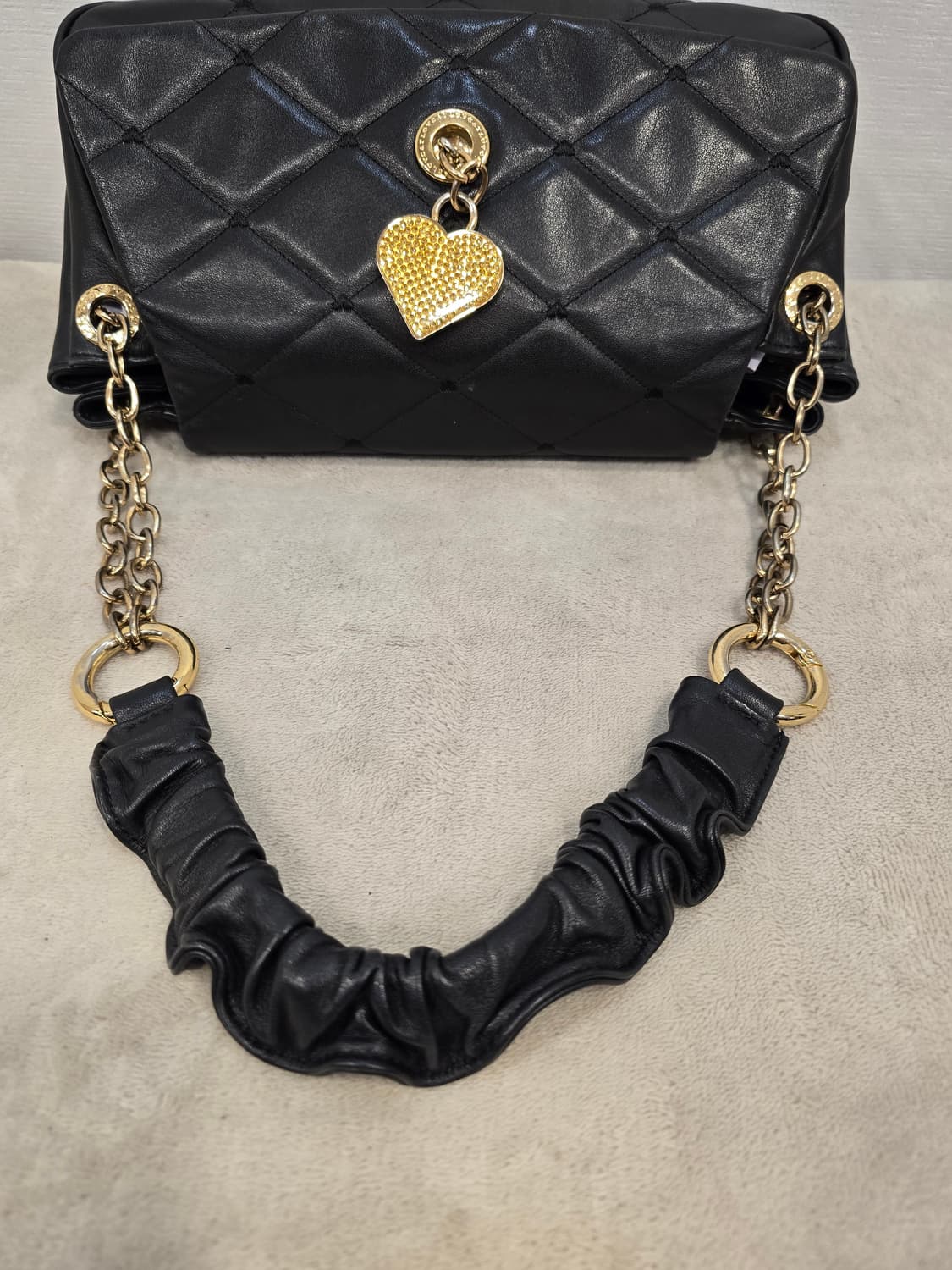 러브캣 블랙 퀼팅 체인 숄더백 가방 상품이미지5