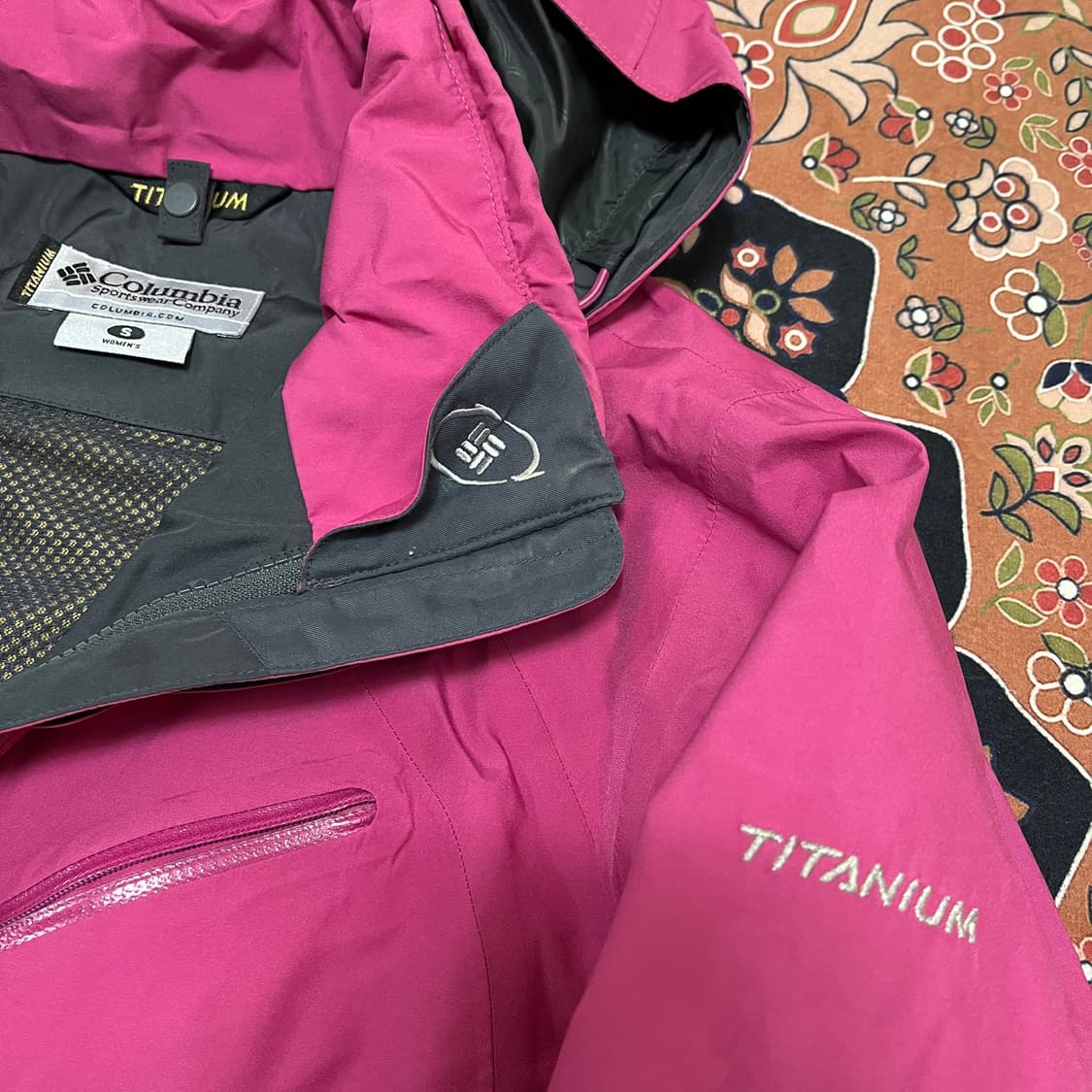 컬럼비아 티타늄 여성 고어텍스 바람막이 자켓 S/90 상품이미지5