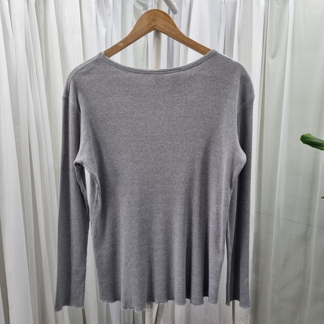 DKNY 클래식 잔골지 내츄럴 커팅 스티치 티셔츠 1967 상품이미지2