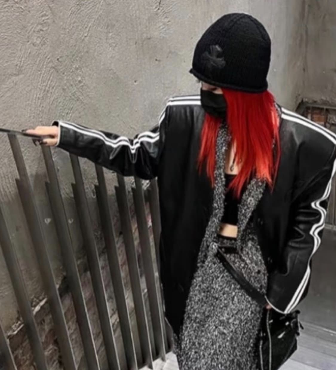 크롬하츠 크로스 레더패치 캐시미어 비니 상품이미지1