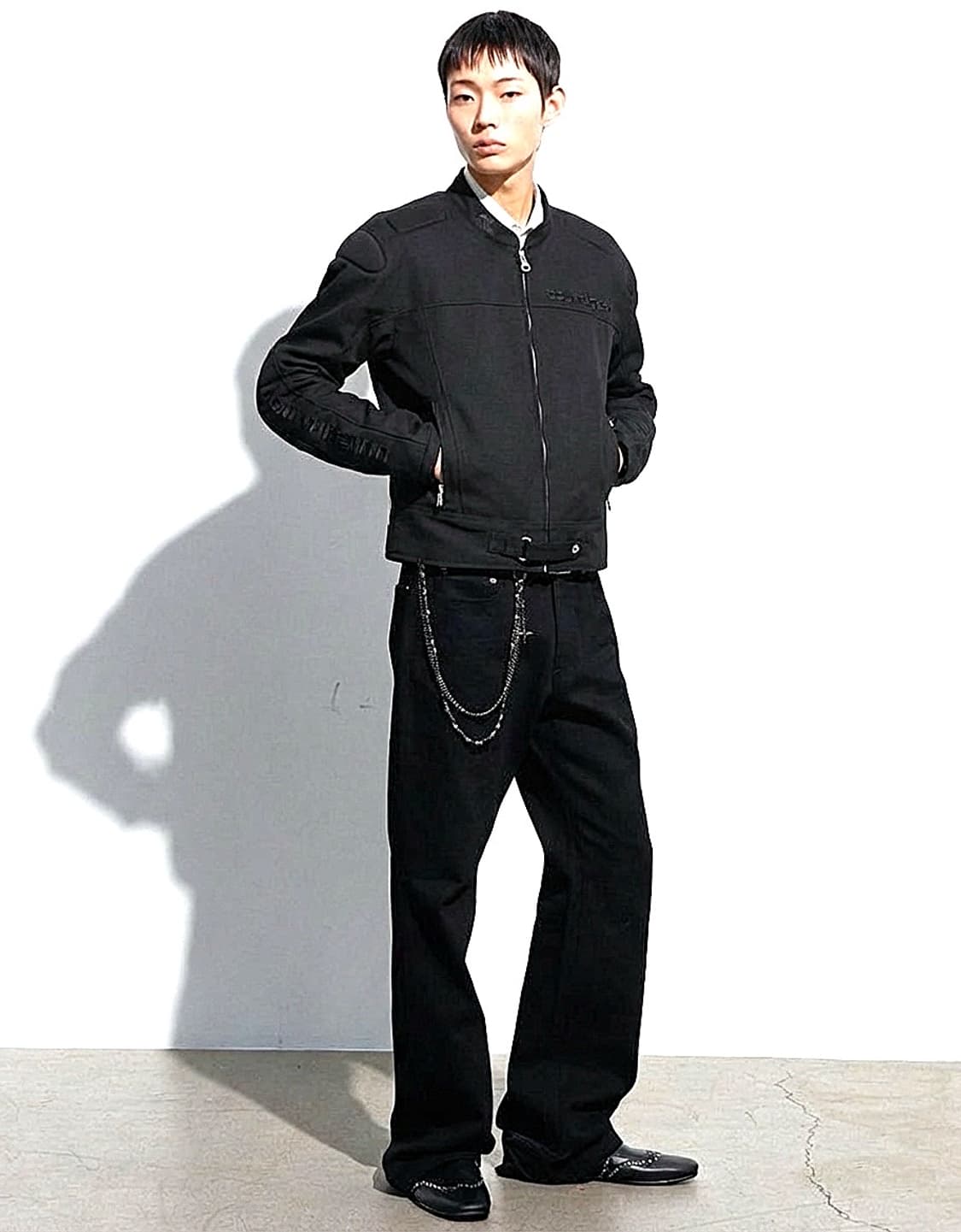 꾸레쥬 24ss  모토패널 견장 더블집업 코튼 바이커 봄버자켓 상품이미지1