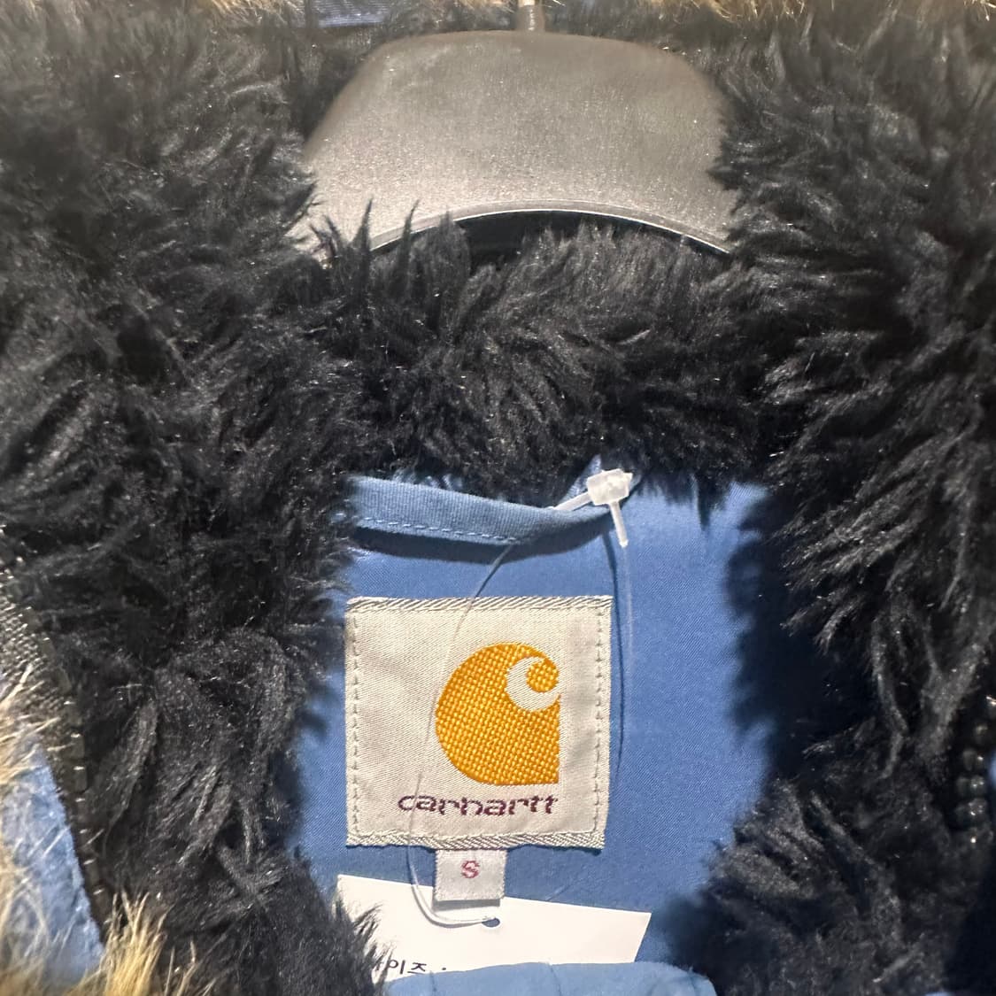 칼하트 블루 퍼 후드 패딩  상품이미지6