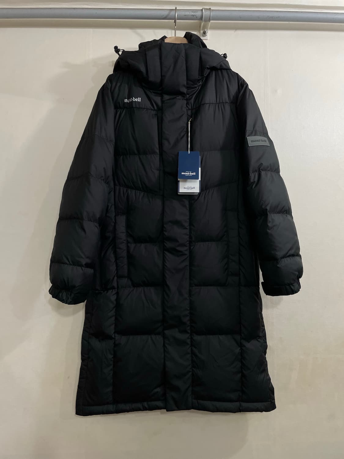 [새상품] 몽벨 덕다운 롱 푸퍼 파카 자켓 롱패딩 블랙 상품이미지1