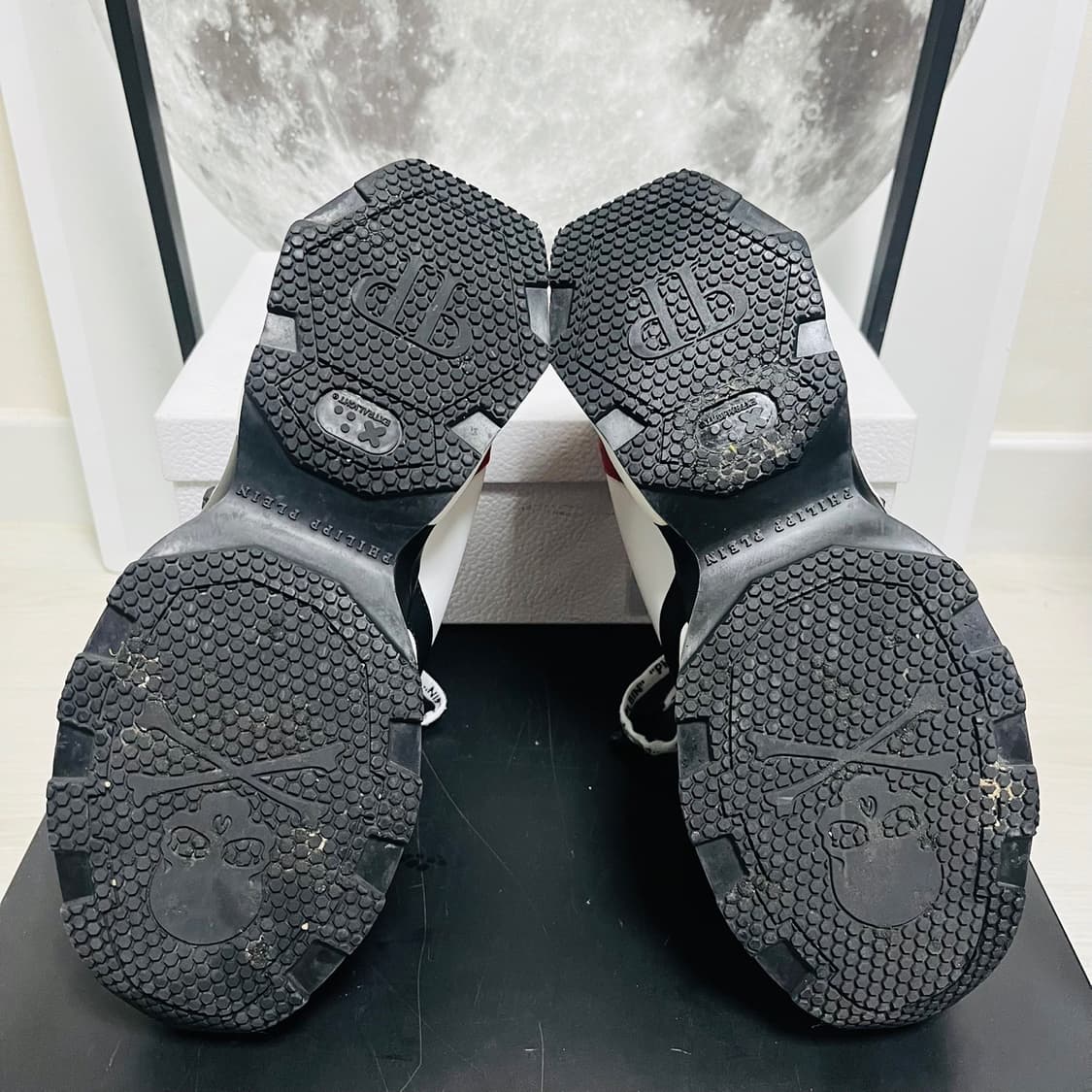 정품 39) 필립 플레인 스컬 로고 스니커즈 250~255 상품이미지5