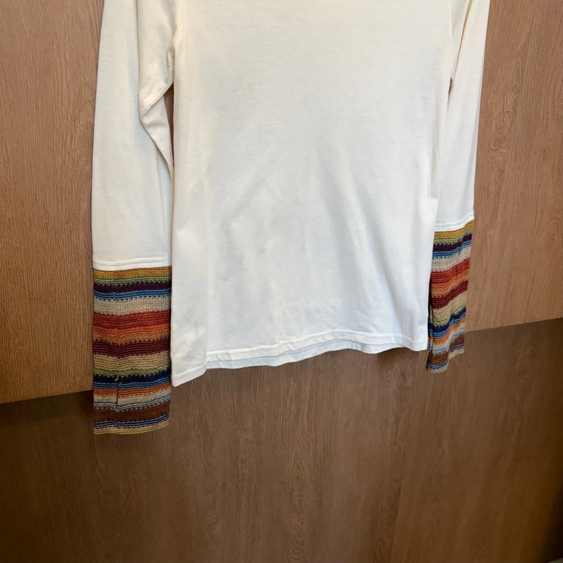 빈티지 코튼 긴팔 티셔츠 스트라이프 패턴 커프스 디테일 라운드넥 화이트 상품이미지4