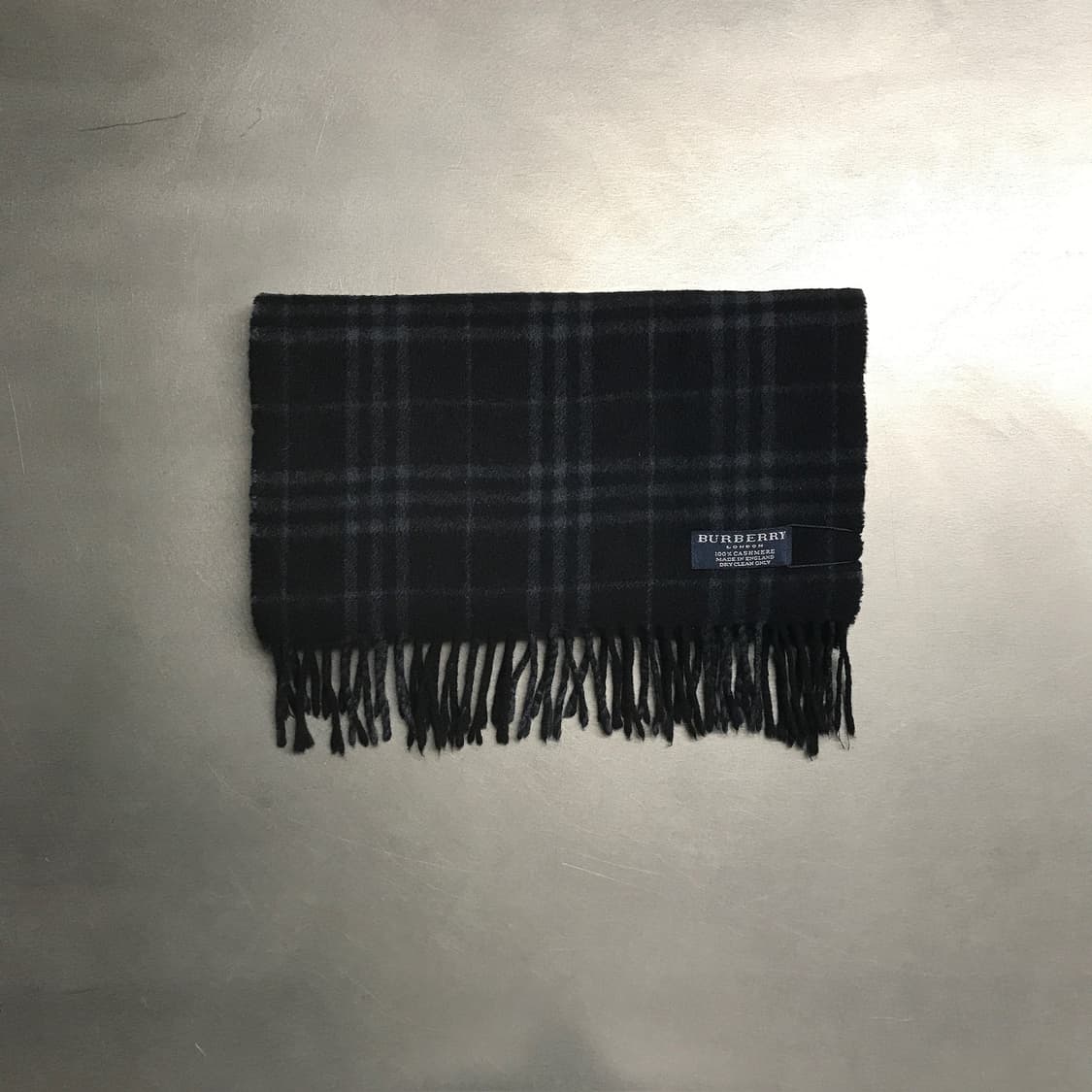 버버리 정품 캐시미어 머플러 블랙 상품이미지2