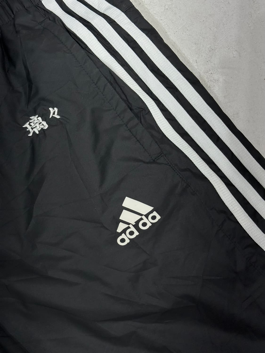 아디다스 블랙 화이트 삼선 트레이닝 와이드 트랙 팬츠 L 상품이미지4