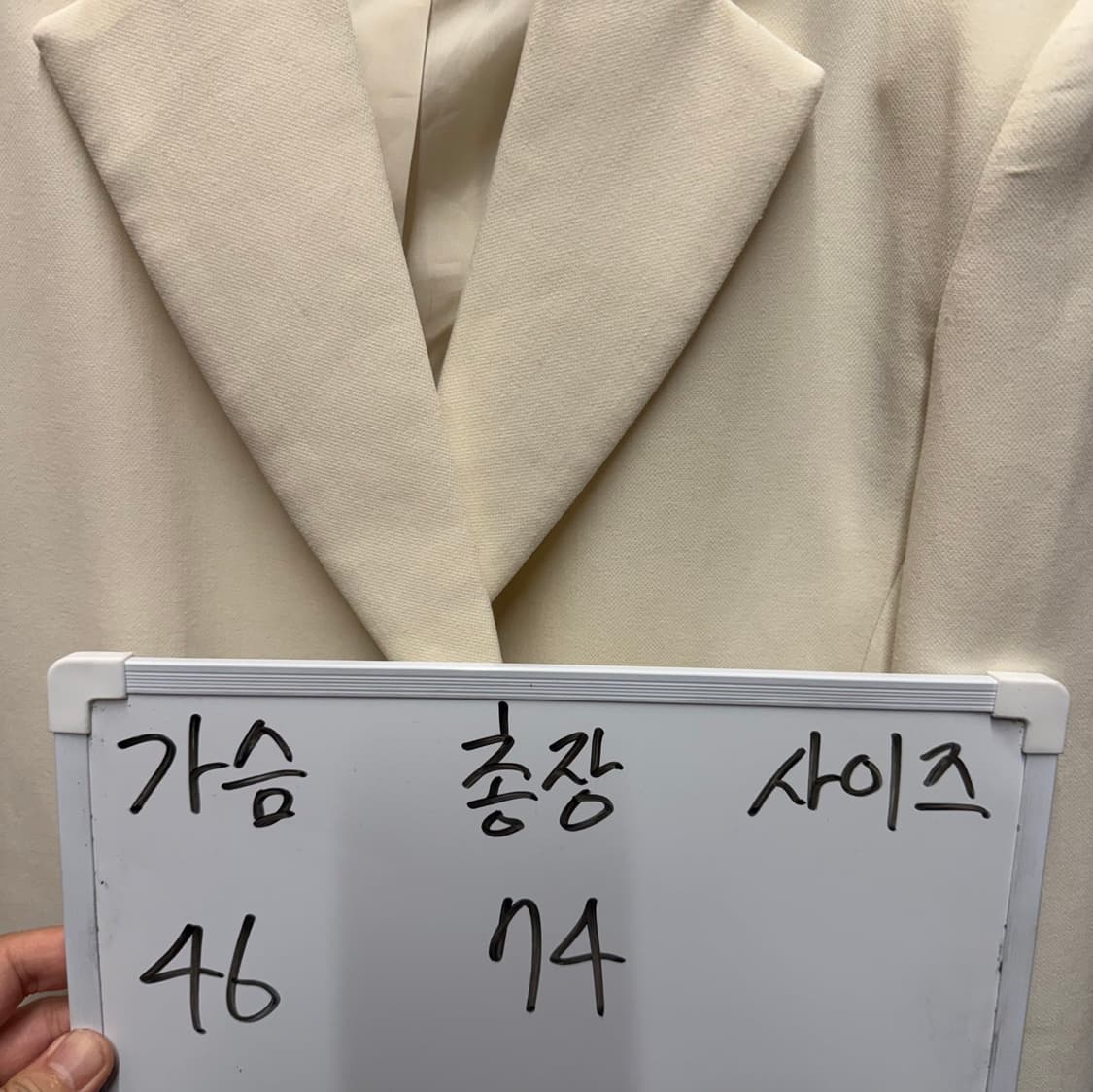 화이트 싱글버튼 자켓  상품이미지5