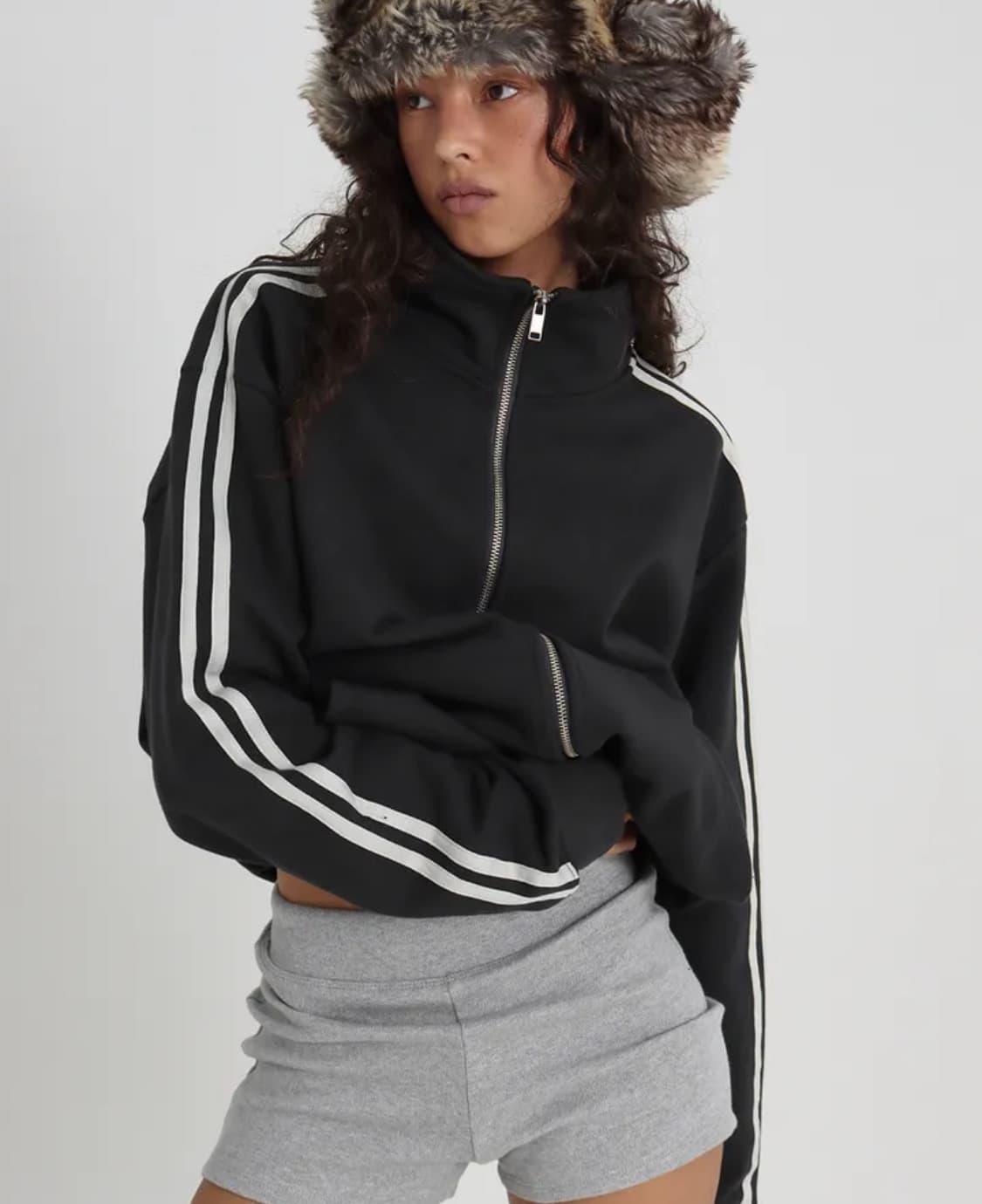 (미착용 새상품) 블랙업 헤비스웨트 하이넥 라인 집업 (차콜/그레이) 상품이미지2