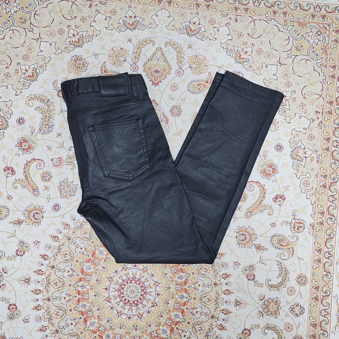 피스워커 블랙 코팅진 데님
34 상품이미지1