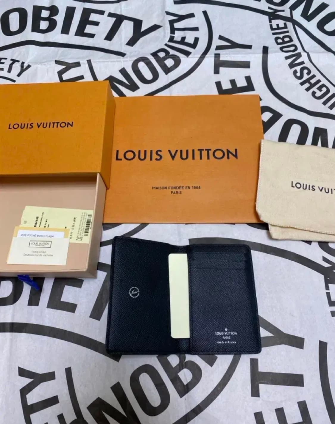 [Free] 루이비통 x 프라그먼트 카드지갑 상품이미지2