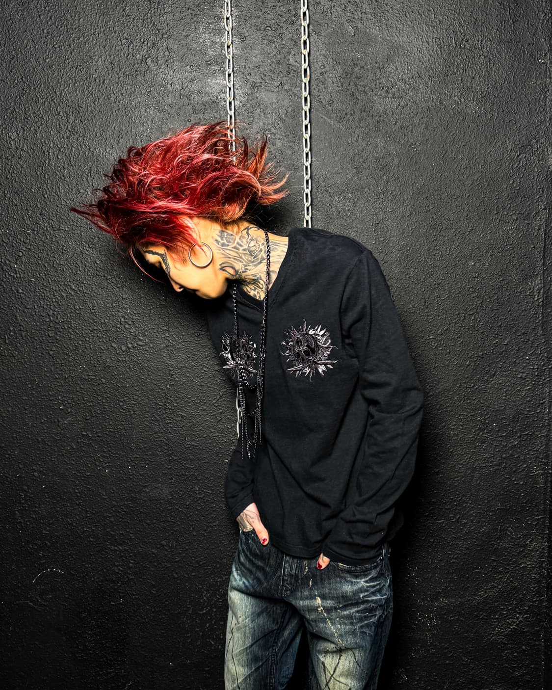 ABORDAGE – Skull V-Neck Long Sleeve  상품이미지1