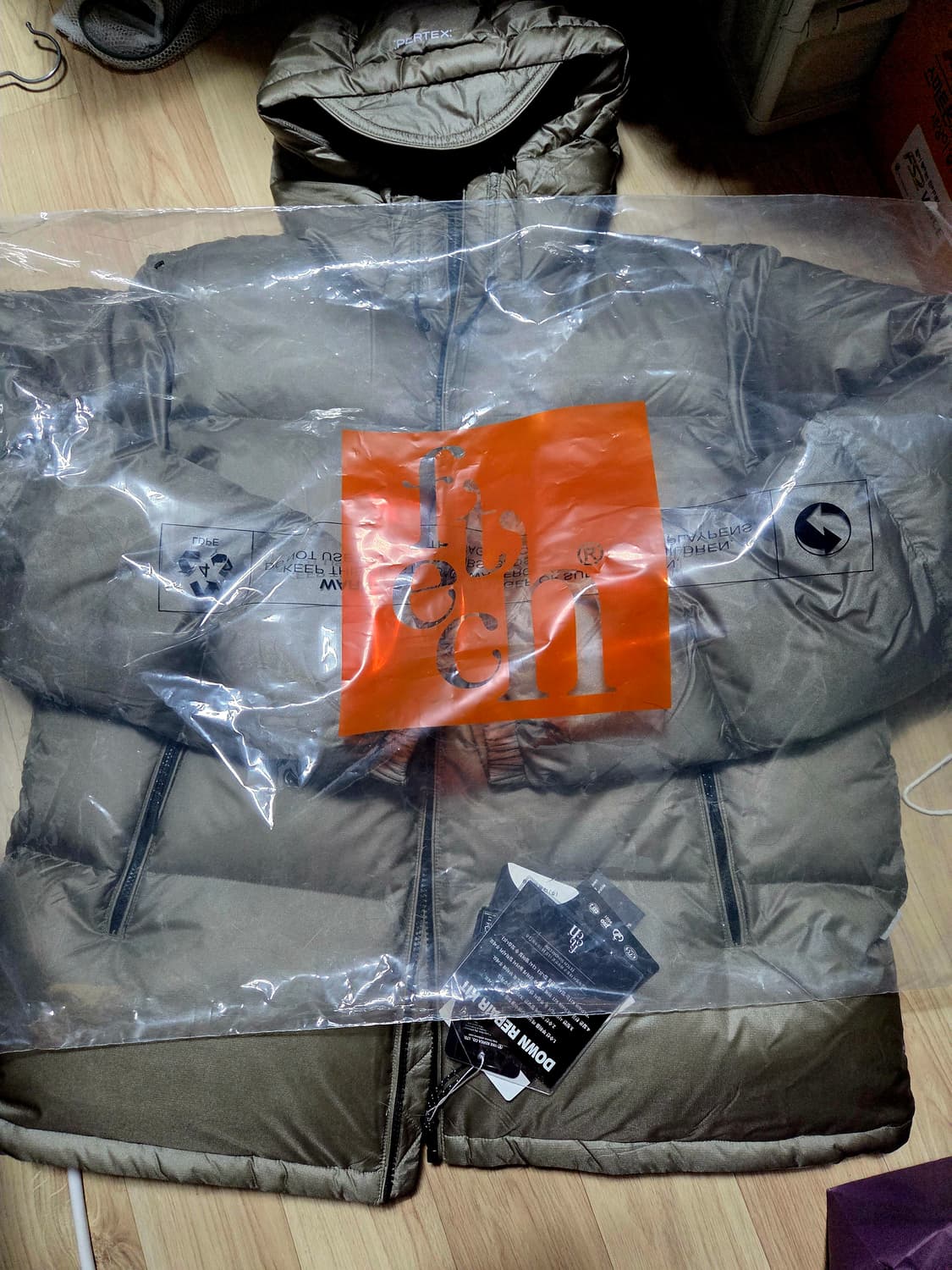 (새 상품) 페치선데이 25FW 구스 챌린저 파카 카키 M 상품이미지6