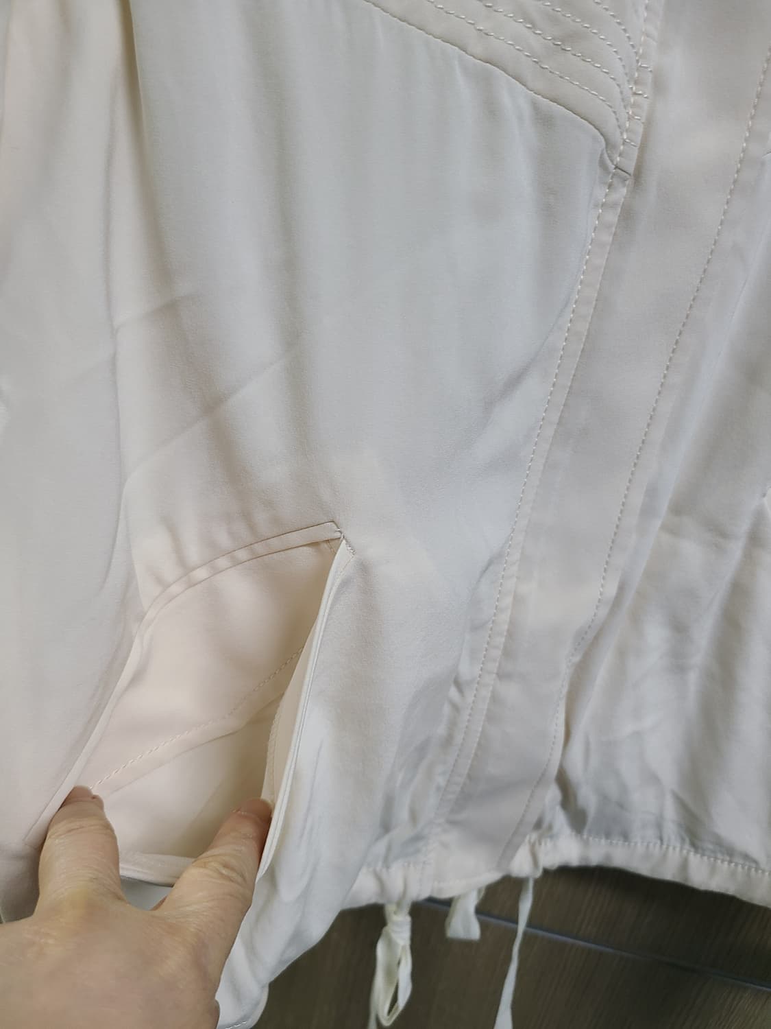 마쥬 실크 아이보리 봄버 자켓 상품이미지4