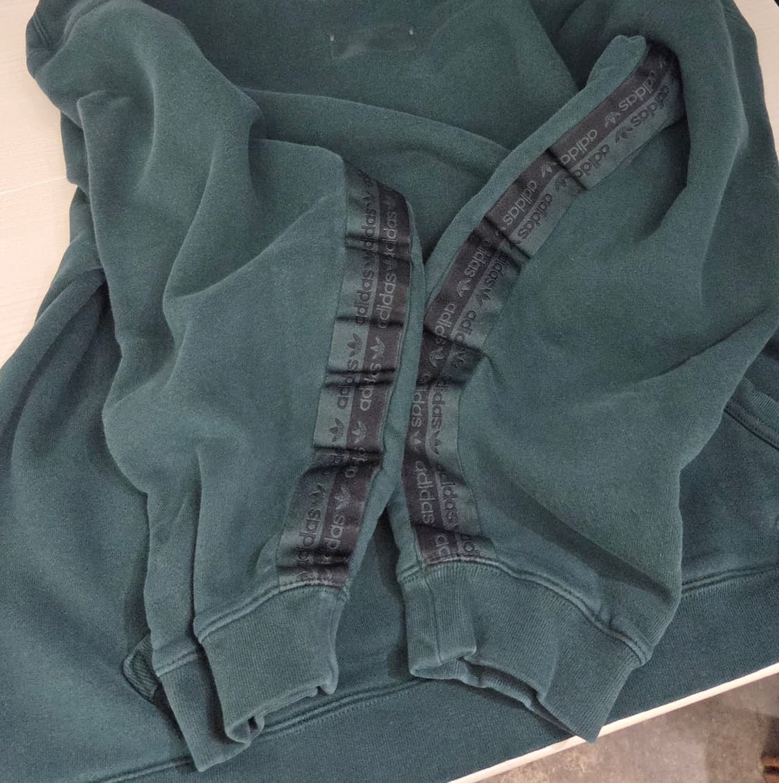 아디다스 오리지널스 R.Y.V. 테이핑 후드 & 조거 팬츠 셋업 상품이미지4