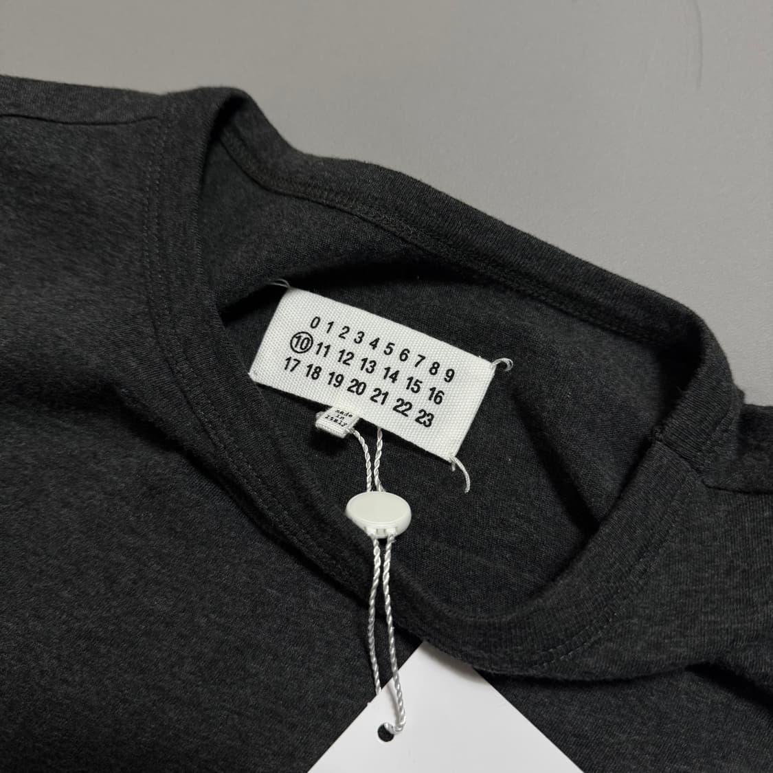 메종마르지엘라(Maison Margiela) 차콜컬러 리버스 4스티치  상품이미지4