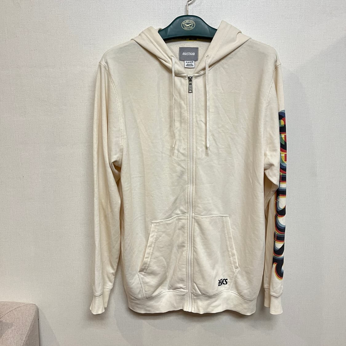 (XL) 아식스타이거 아이보리 프린팅 후드집업 상품이미지1