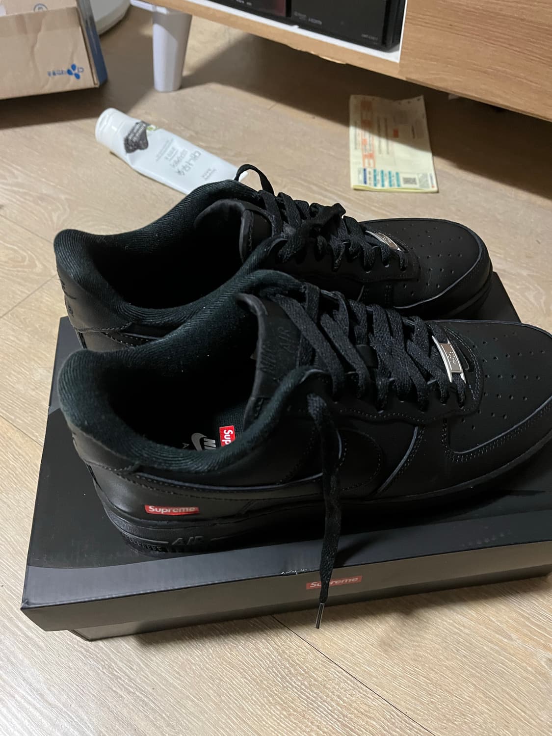 나이키 에어포스 슈프림 로우 상품이미지2