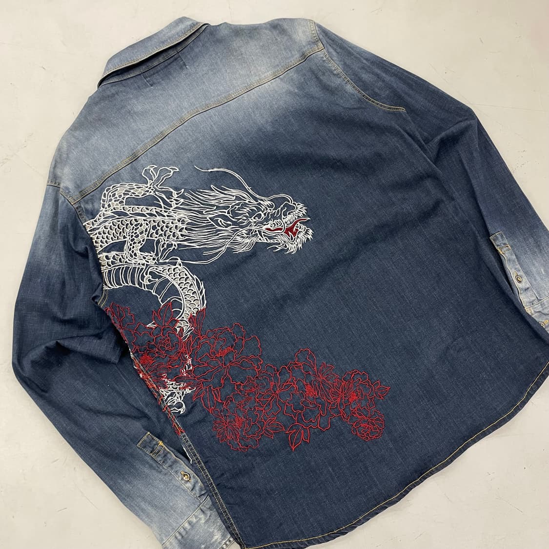 카라쿠리 타마시 드래곤 용자수 오리엔탈 데님 셔츠 상품이미지2