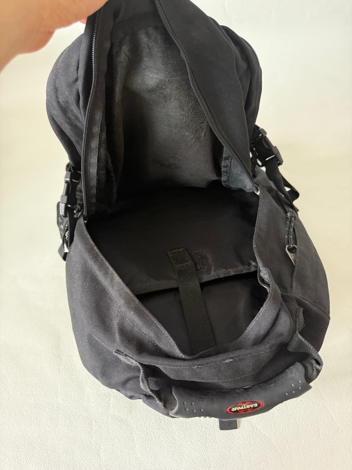 이스트팩(EASTPAK) 백팩(안감 코팅 사용감) 상품이미지7