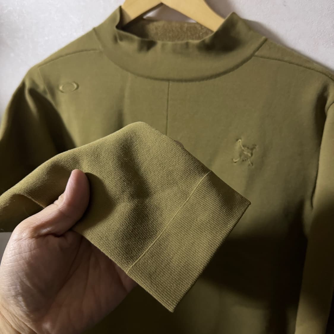 오클리 남성 터틀넥 기모 맨투맨 L (남성 105정도) 상품이미지3