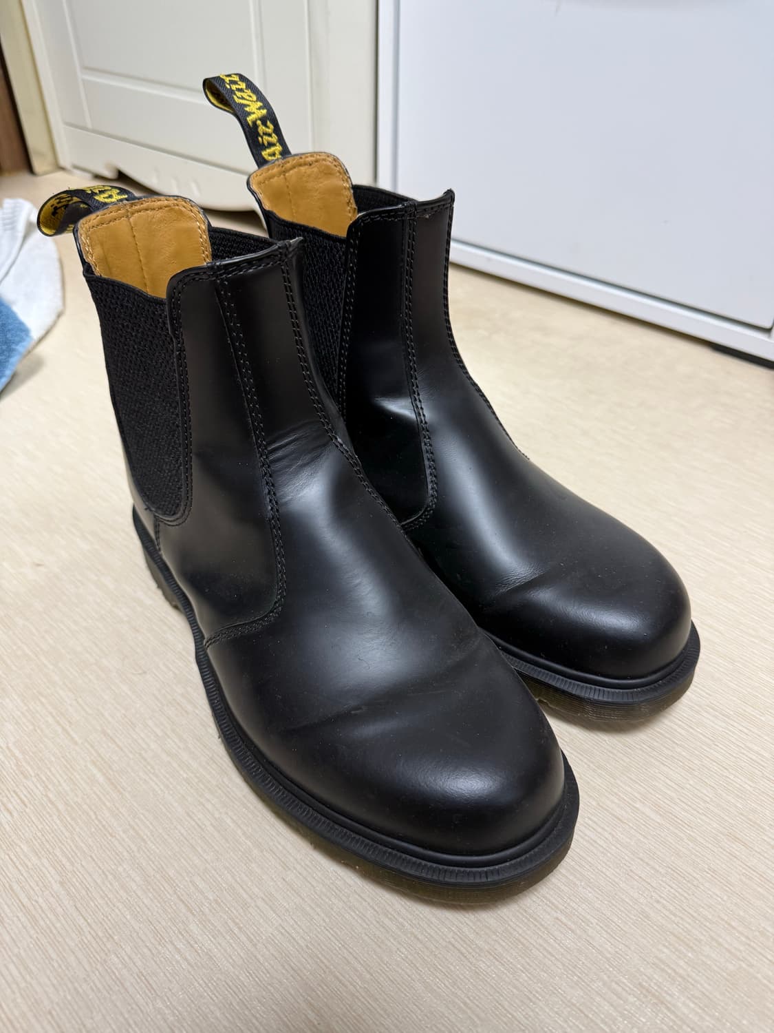 닥터마틴 첼시부츠 상품이미지1