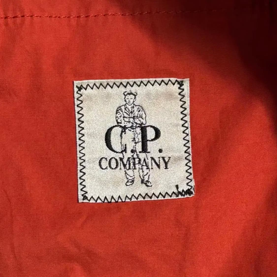 C.P 컴퍼니 오렌지 고글 후드 자켓 상품이미지6