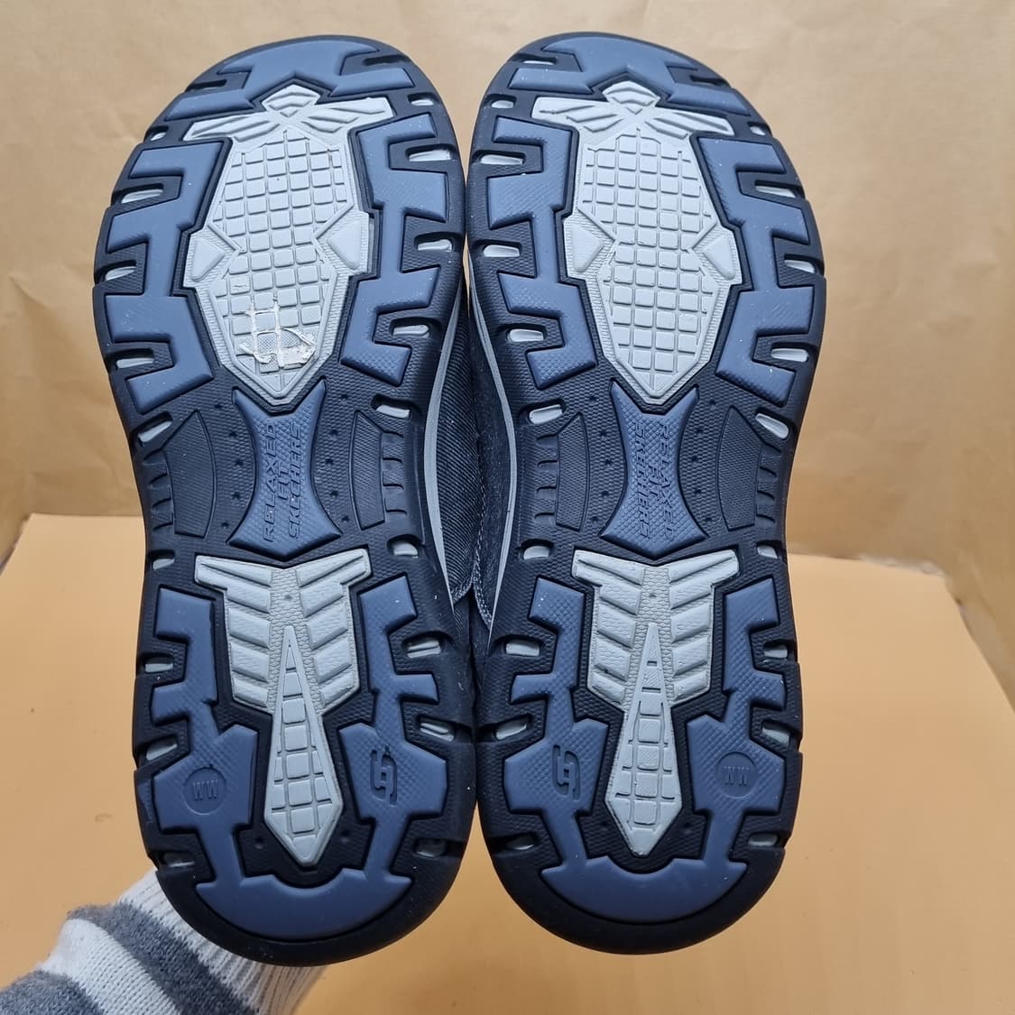 스케쳐스 릴렉스핏 남성슬립온285 상품이미지3