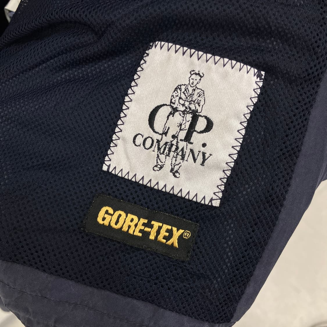 CP컴퍼니 고어텍스 후드 자켓 105 상품이미지9