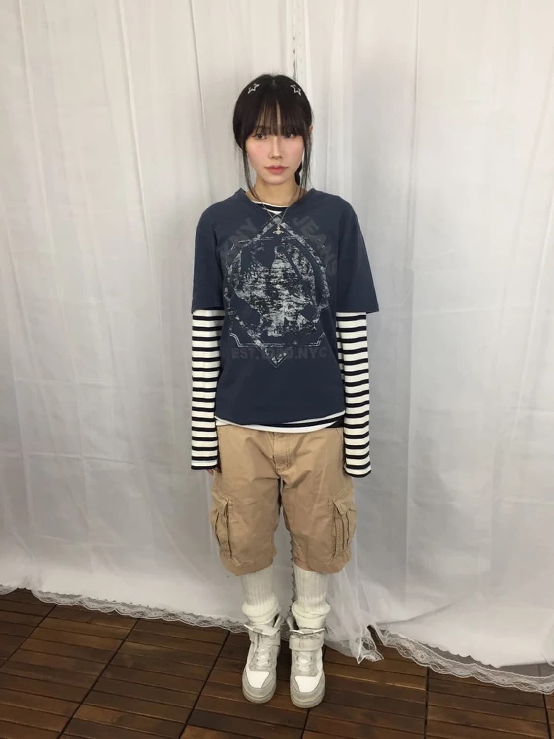 00s DKNY Jeans Sport V-Neck Tee 상품이미지1