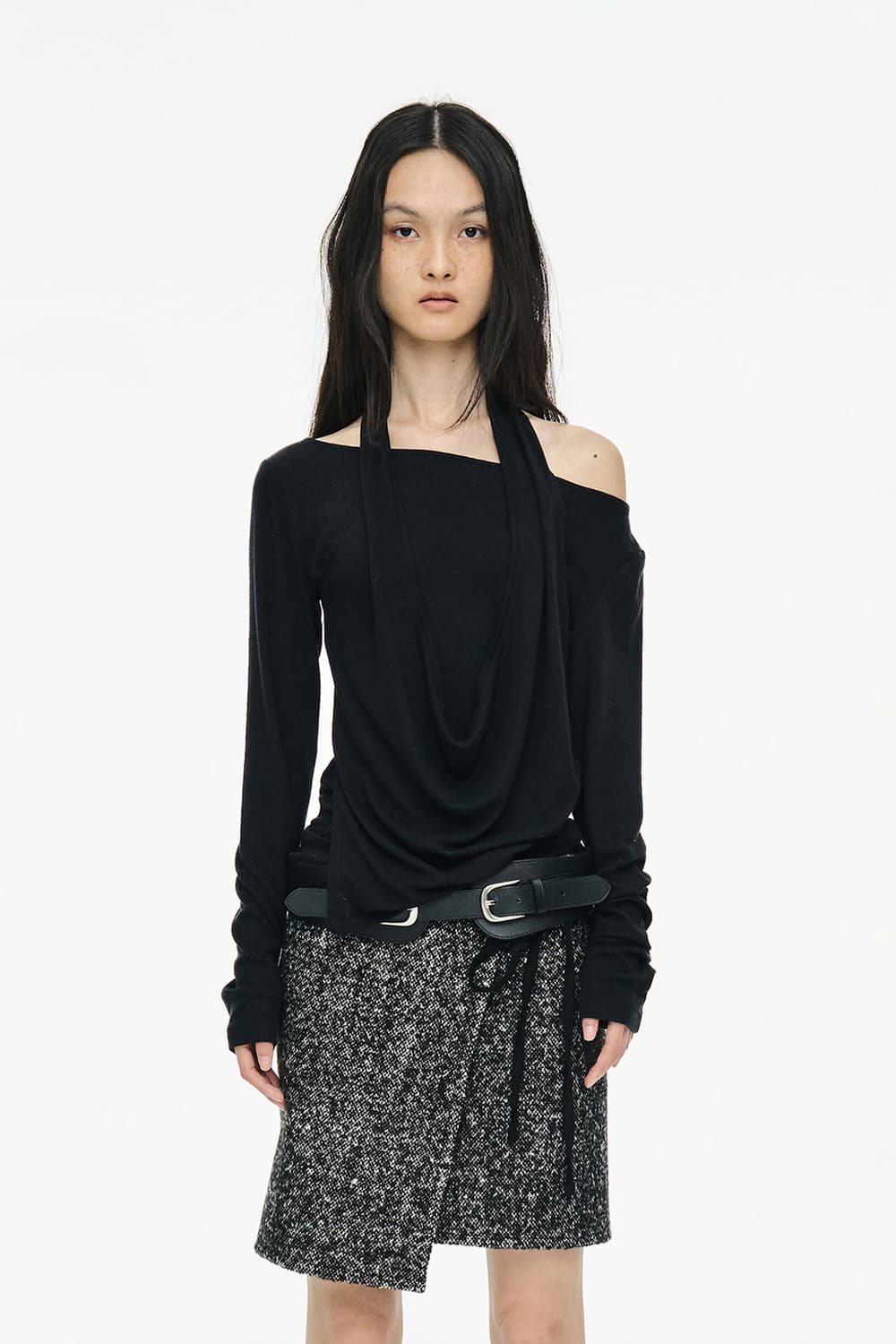 세릭 store exclusive 블랙 레이어드 홀터 탑 상품이미지1