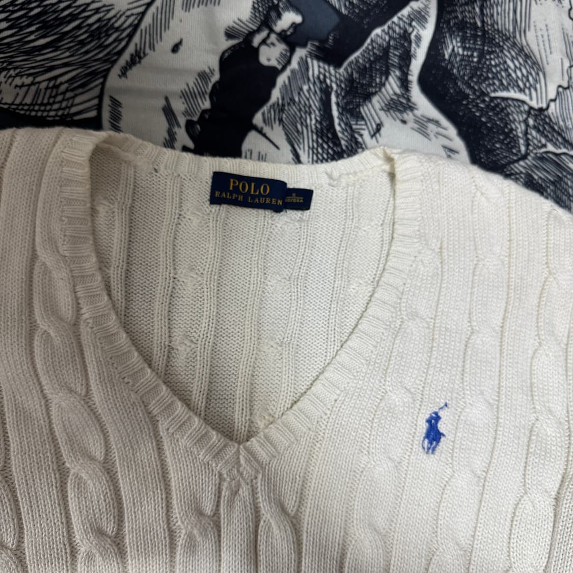 폴로랄프로렌  브이넥 케이블 니트 S사이즈 160/84a 상품이미지2