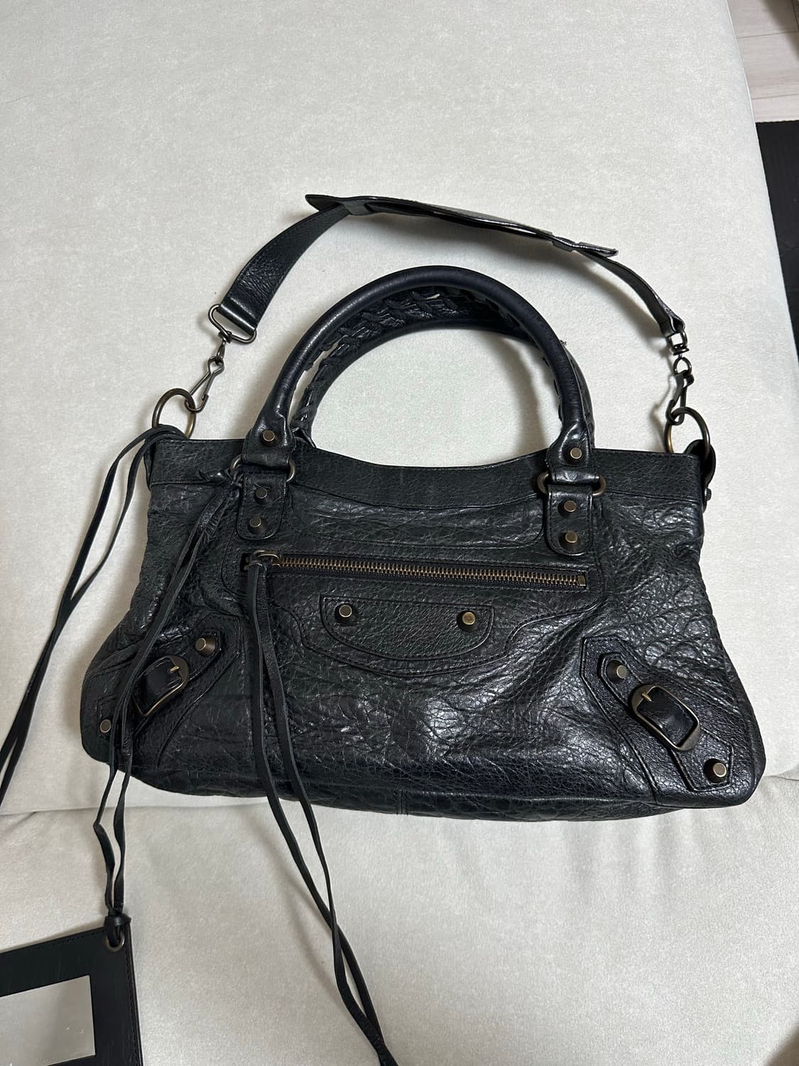 [A+ 정품] 발렌시아가 시티 모터백 퍼스트 블랙 상품이미지6