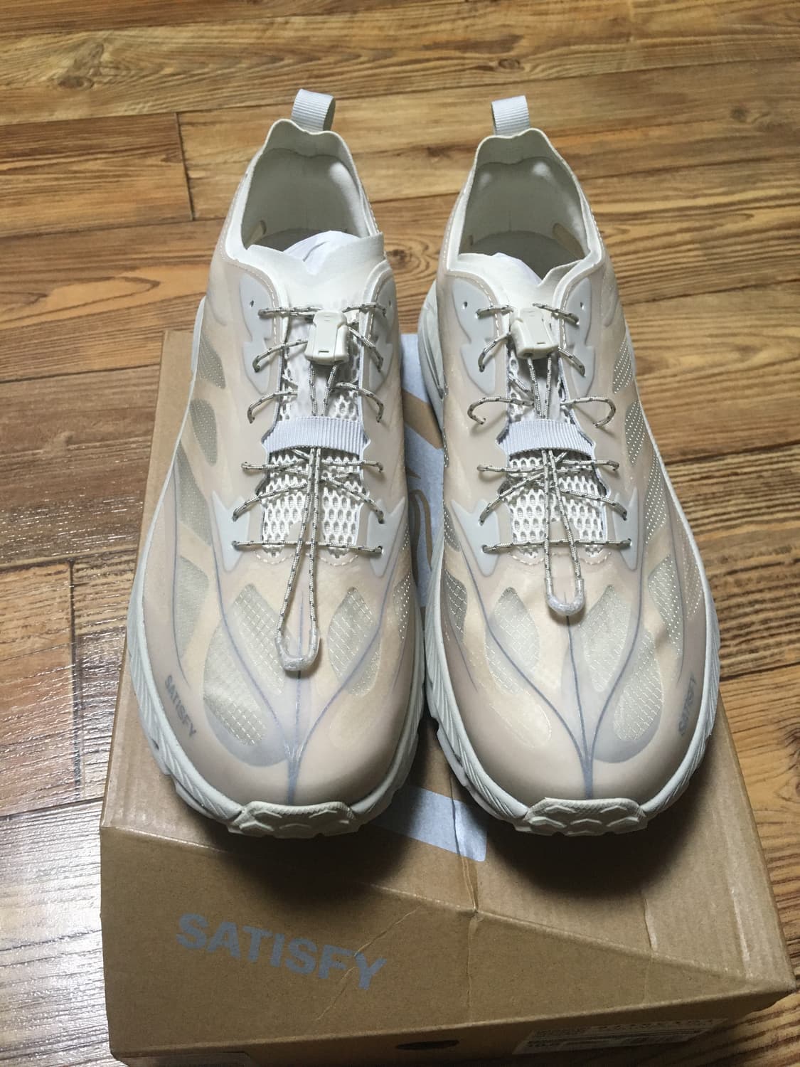 호카 새티스파이 마파테스피드4 라이트 본 판매합니다 상품이미지2