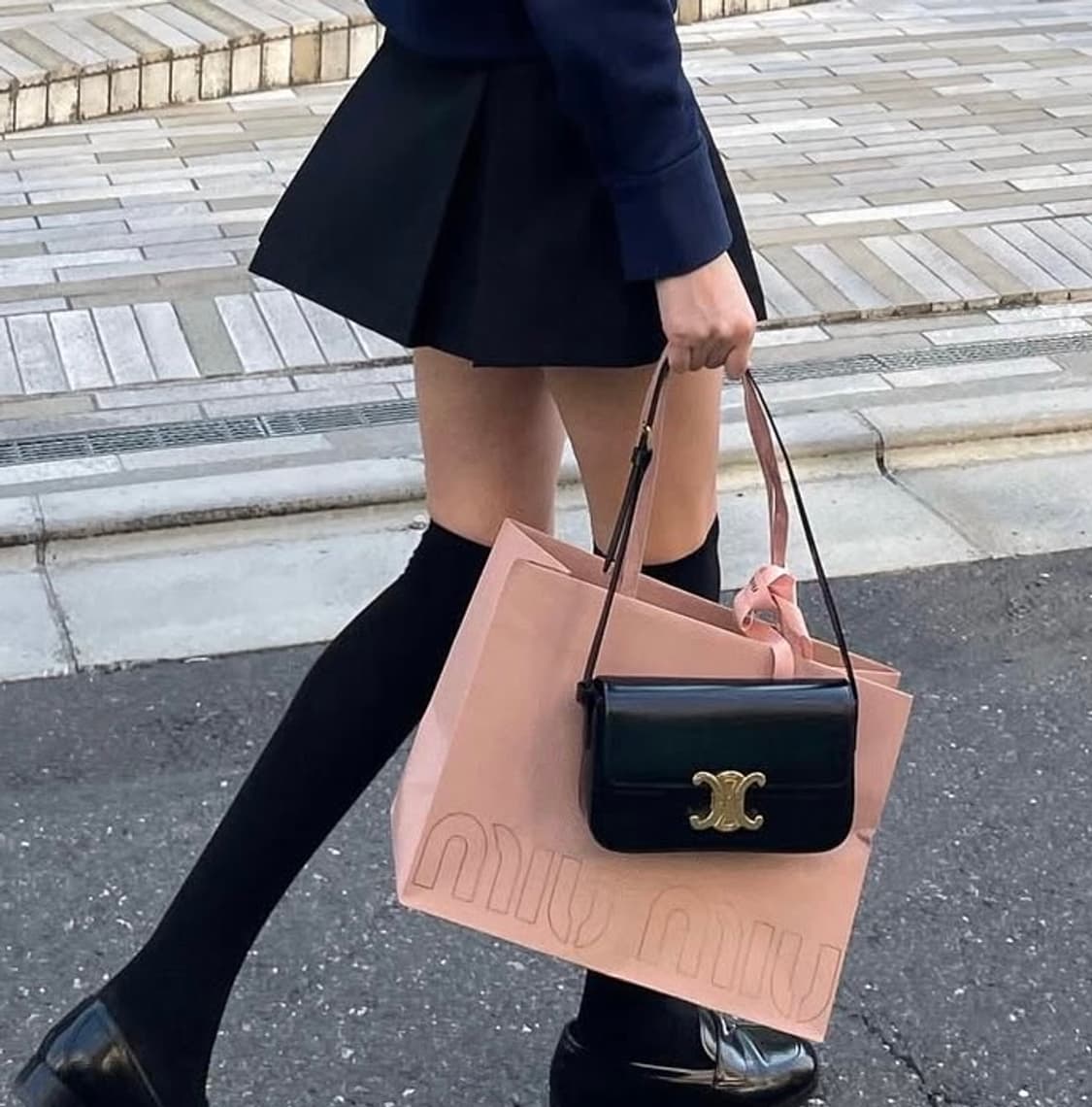 셀린느 클로드 숄더 블랙 상품이미지10