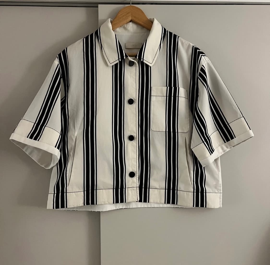 르베이지(LEBEIGE)-Stripe Shirts Zip-Up Jacke 상품이미지4