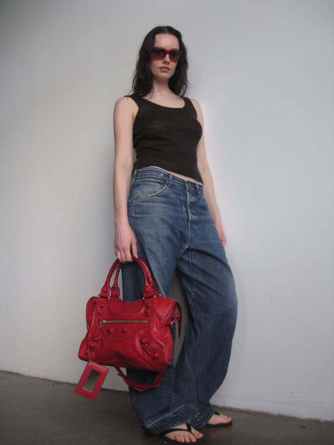 발렌시아가 클래식 모터백 딥레드 상품이미지6