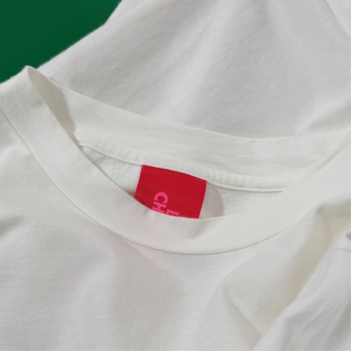 [FREE] 럭키슈에뜨 부엉이 그래픽 반팔티 상품이미지6