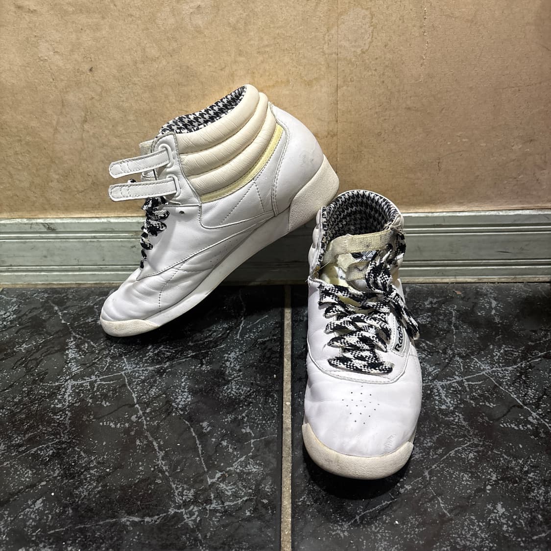 Reebok 하이탑 상품이미지1