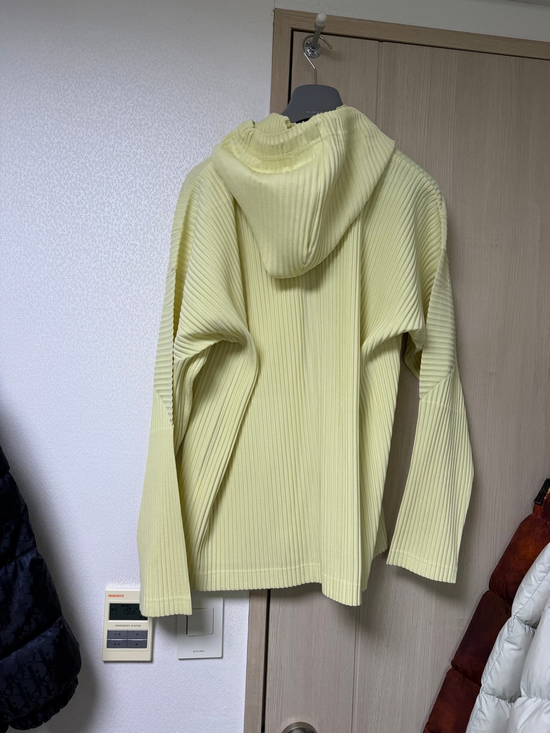 옴므플리세 이세이미야케 후드 집업 소울옐로우 JL106 상품이미지5