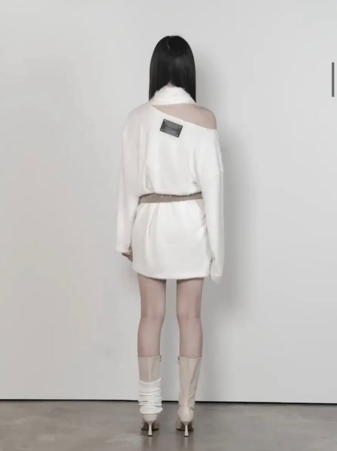 에트오소메 앙고라 원숄더 스웨이드벨트 원피스 상품이미지3